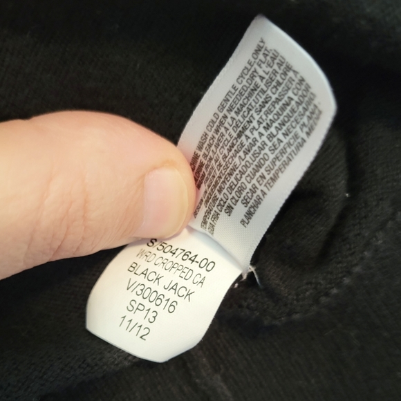 Old Navy | Black Cropped Cardigan PLUS - Picture 6 of 7